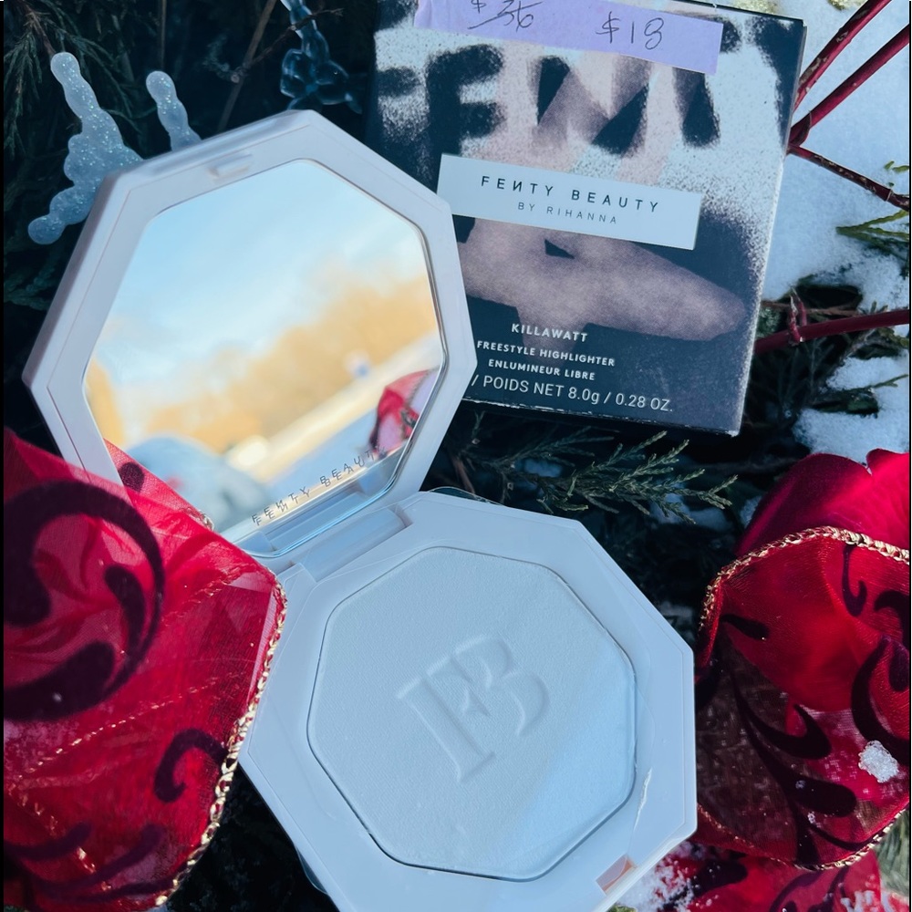 Fenty Beauty. Freestyle highlighter. Killawatt. Metal moon. .28 oz.